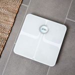 Fitbit Aria 2 báscula inteligente vida sana alimentaqción saludable Fitbit Ionic Fitbit Flyer Deja de lado el azúcar peso porcentaje de grasa corporal masa grasa Índice de Masa Corporal (IMC)