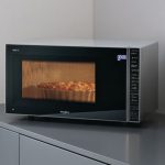 microondas cook 30, whirlpool, autolimpiado, 30 litros, grill, vapor, autocook, autococinado, silver, espejo, blanco, cocina creativa con microondas, horno microondas