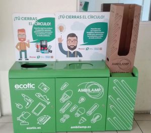 Auchan retail españa, tiendas alcampo, alcampo, ecoparque, contenedores, recogida de raee, aparatos eléctricos, ecotic, ambilamp