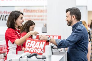 mediamarkt, tiendas mediamarkt, bisfenol a, eliminación de bisfenol a en tiquets, tickets bisfenol a, sostenibilidad, huella ambiental, medio ambiente, tiendas de electrodomésticos, papel térmico, CE