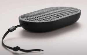 Altavoz Beoplay P2, de Bang & Olufsen.