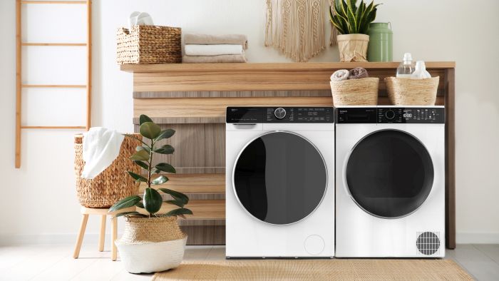 Modern,Washing,Machine,And,Plants,In,Laundry,Room,Interior