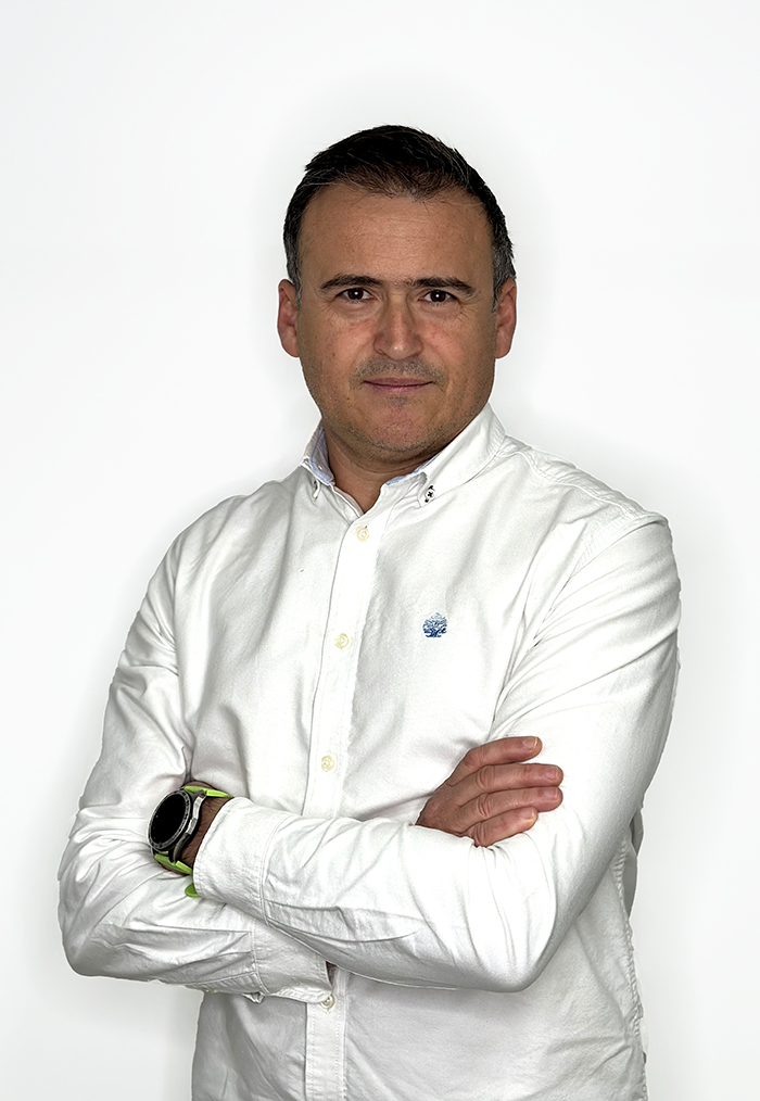 Marco Soto Comelsa.