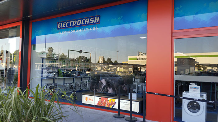 Nueva tienda Electrocash Dos Hermanas