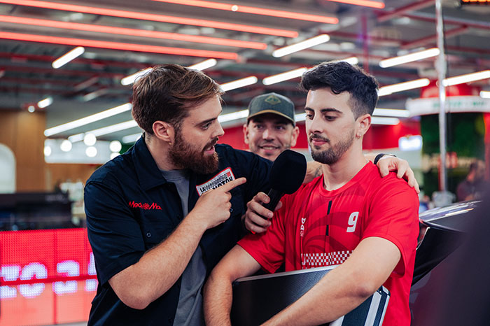 La Manotón de MediaMarkt