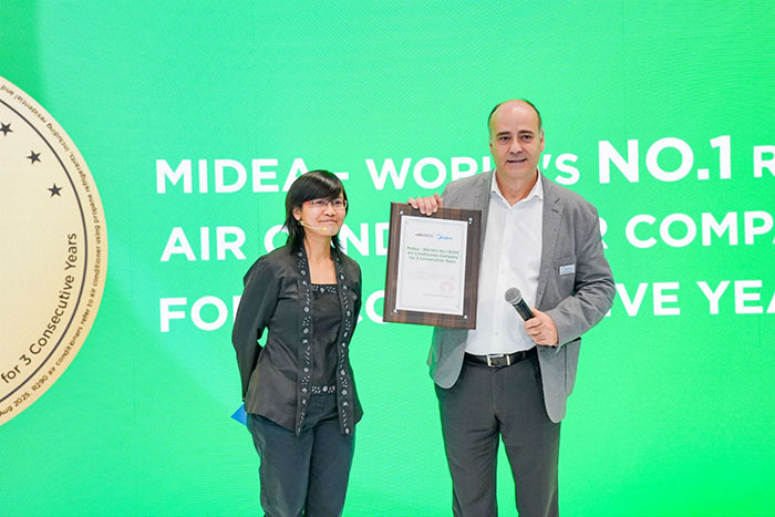 Midea triunfa en C&R 2025 con tres reconocimientos en la Galería de la Innovación