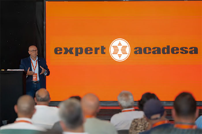 Expert Acadesa celebra su Primer Congreso y presenta su nueva identidad corporativa