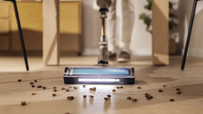 Cecotec apuesta por la limpieza inteligente en su nuevo aspirador vertical
