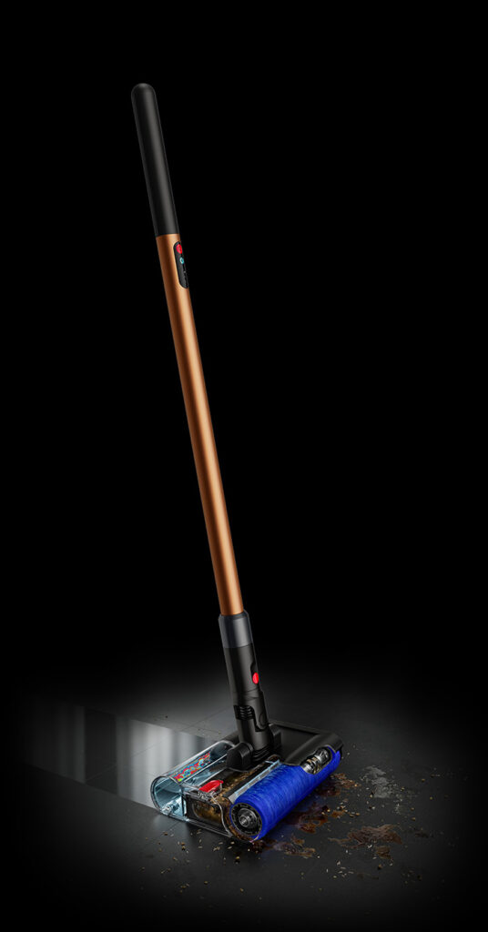 Dyson presenta la PencilWash, su fregona eléctrica más fina, ligera e higiénica