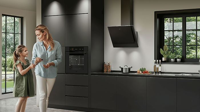 La nueva gama DeepBlack de Beko combina cocción uniforme y un acabado negro