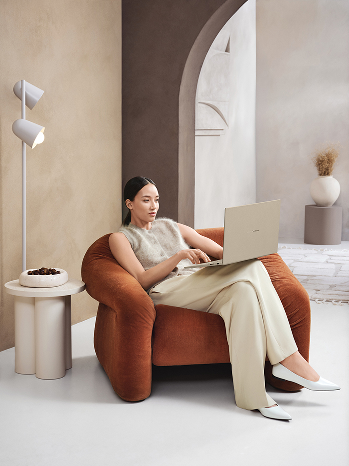 Asus Zenbook A16: el portátil con Snapdragon más rápido llega a España