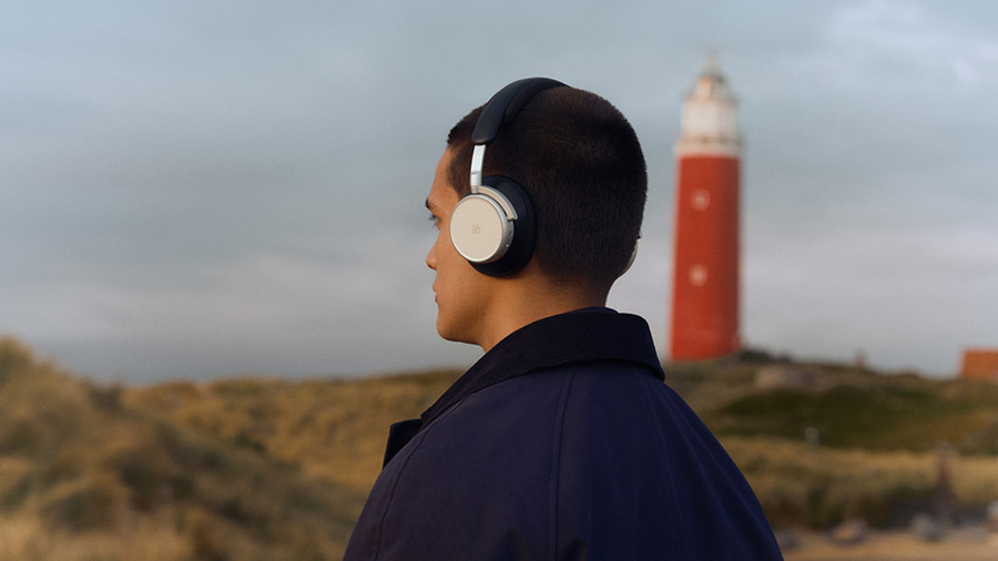 Bang & Olufsen presenta Travel Edition, con dispositivos premium para viajar