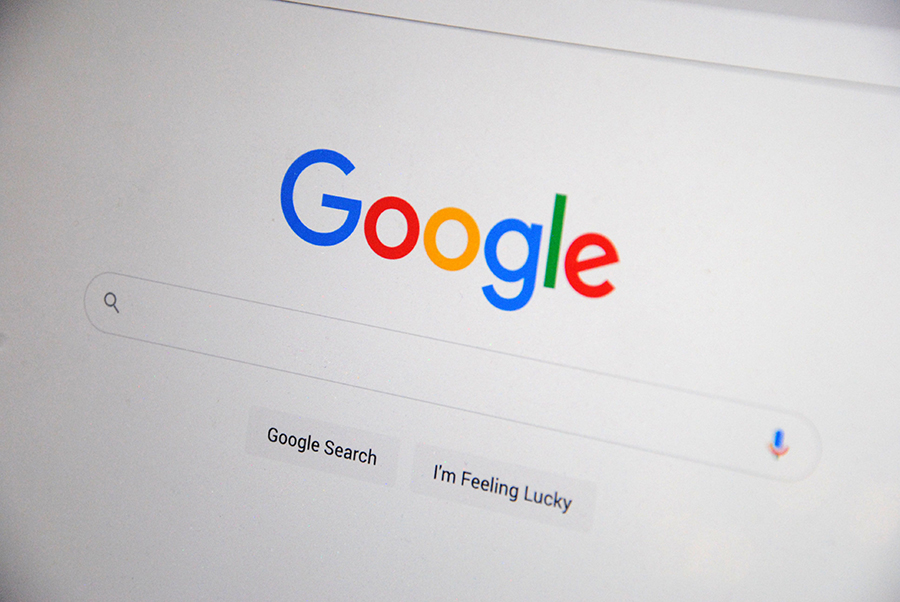 Google, multada por la Comisión Europea con 890 millones de euros por incumplir la DMA