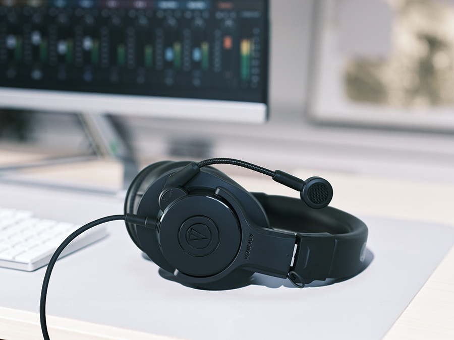 Audio-Technica lanza los ATH-M20xSTS, auriculares para streaming con micrófono AT20