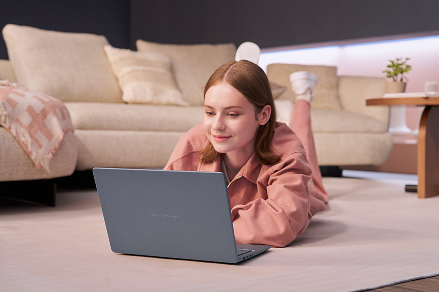 Asus Zenbook 14 llega a España con IA, pantalla OLED y 21 horas de autonomía