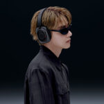 V, nuevo embajador de Nothing, con los Headphone Pro.