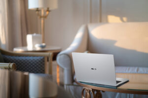 El nuevo portátil profesional Asus ExpertBook A7.